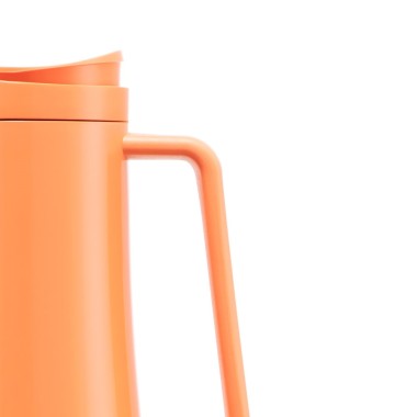 Bouilloire en acier inoxydable isolée sous vide. Le couvercle se referme automatiquement après chaque utilisation pour maintenir