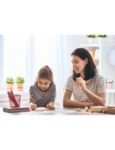 Stylo en plastique avec finition brillante et embout chromé. Disponible en plusieurs coloris. Inclus une recharge x20 en encre b