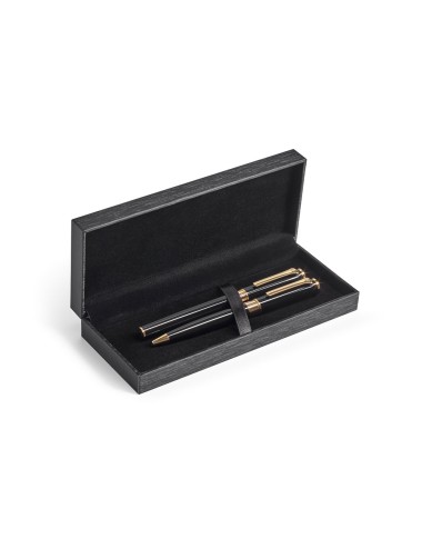 Set roller et stylo bille en métal avec éléments en or 18 carats. Fourni dans un écrin matelassé. Encre noire. ø12 x 136 mm | Co