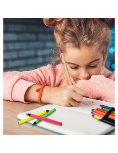 Boîte de 6 petits crayons de couleur fluorescents en bois pour le coloriage. 90 x 10 x 48 mm