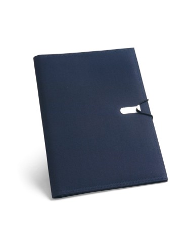 3 poches intérieures et un porte-stylo bille (non inclus). 240 x 325 x 15 mm