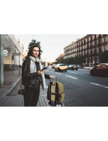 Sac à dos pour ordinateur en coton canevas pré-lavé. Compartiment principal doublé, avec 2 séparateurs rembourrés pour ordinateu