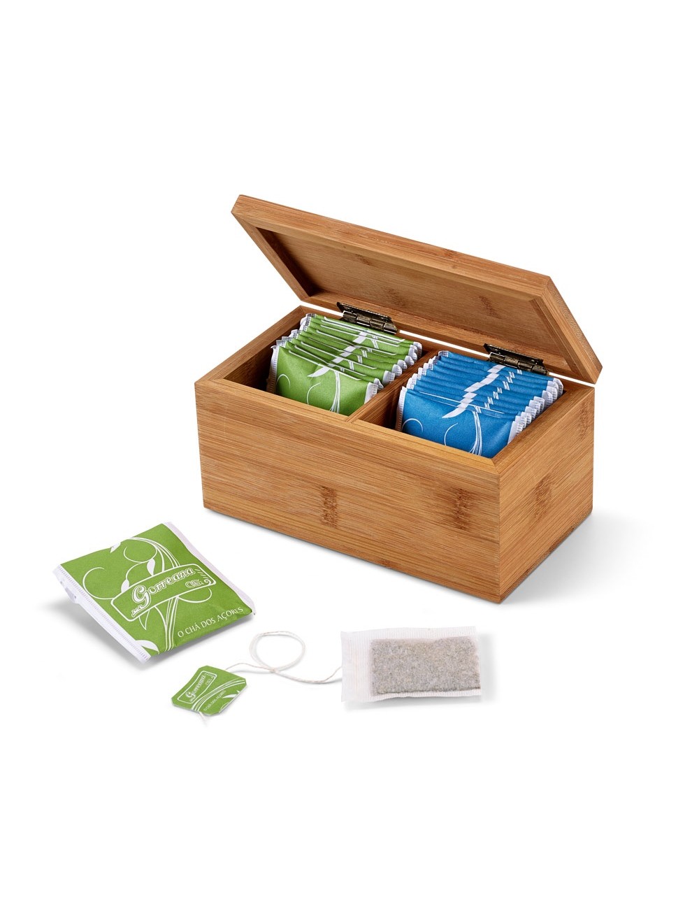 Boîte à thé en bambou composée de 2 compartiments, fermeture aimantée. Cette boîte contient 20 sachets de thé individuels des Aç