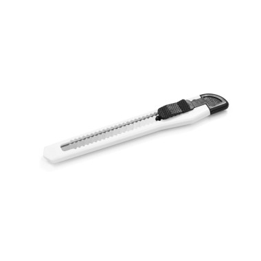 Cutter avec mécanisme de verrouillage pour la sécurité et dessus amovible pour le réglage de la lame. Cutter avec corps coloré. 