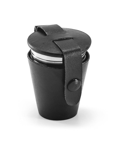 Ensemble de 4 verres en acier inoxydable avec étui de transport en simili cuir. Capacité jusqu'à 25 mL. Livré sous coffret cadea