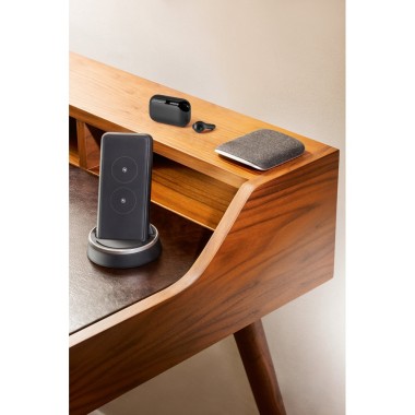 avec câble USB-C d'un mètre inclus. 101 x 87 x 16 mm | Boîte: 169 x 154 x 34 mm