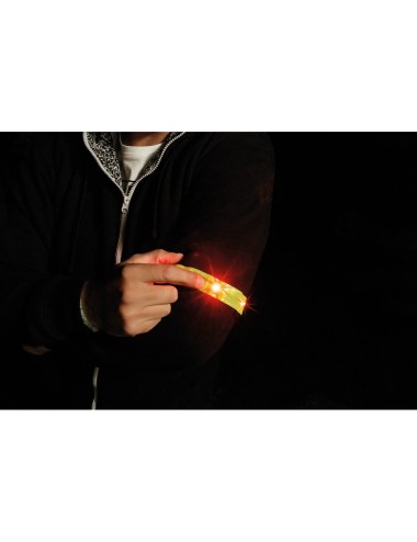 Brassière réfléchissante avec 4 LED rouges, fonction flash. Réglable avec fermeture velcro. 30 x 410 mm