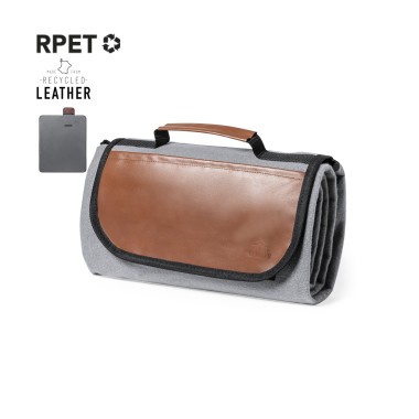 Couverture Picnic Pirsoy